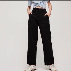 Aritzia straight leg pants